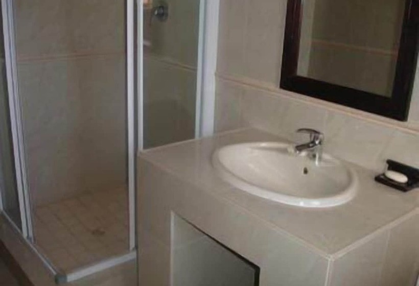 Fotos del hotel The Renaissance Guest Lodge:  4