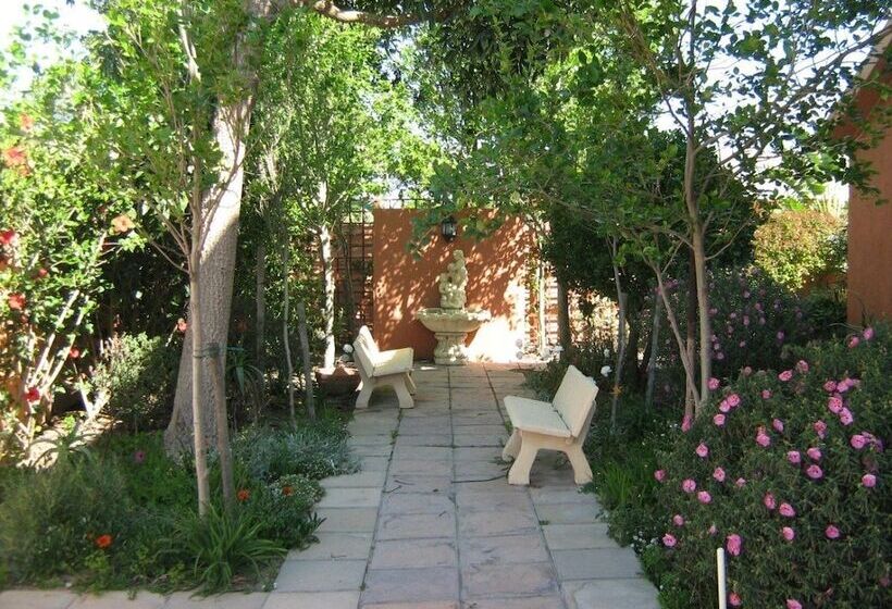 Fotos del hotel The Renaissance Guest Lodge:  7