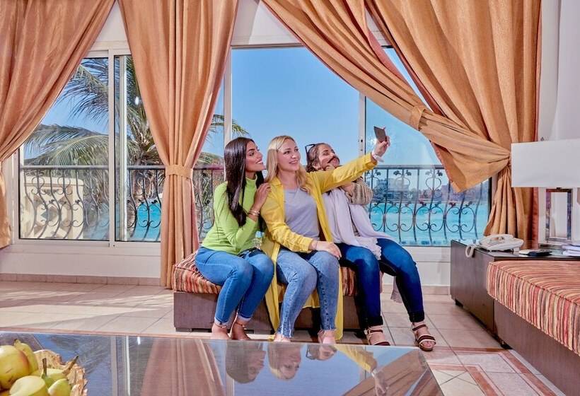 Fotos del hotel La Fontaine Lagoon Resort:  5