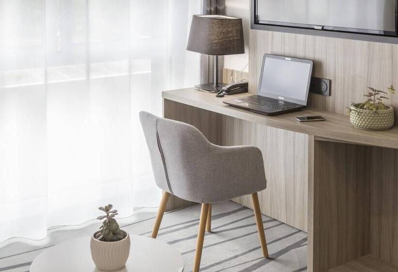 Fotos del hotel Néméa Apparthotel Stadium:  6