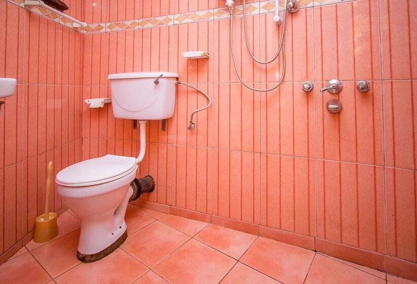 Fotos del hotel Tal Cottages:  14