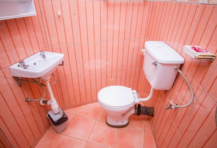 Fotos del hotel Tal Cottages:  8