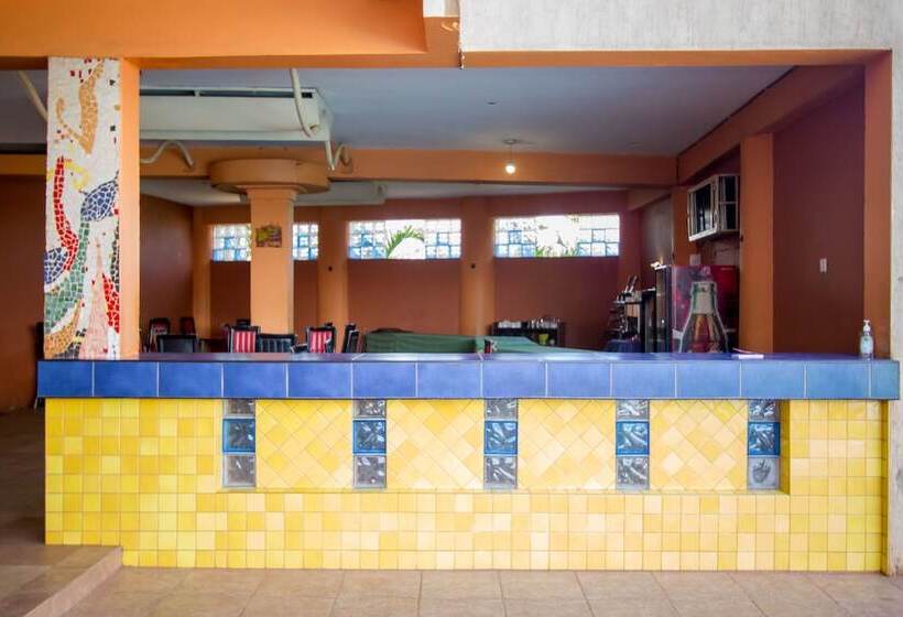 Fotos del hotel Tal Cottages:  6