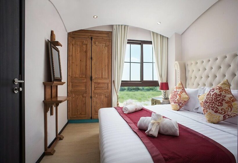 Fotos del hotel The Symphony Suites Pattaya:  2