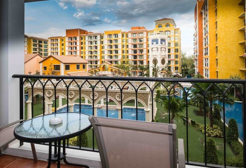 Fotos del hotel The Symphony Suites Pattaya:  10