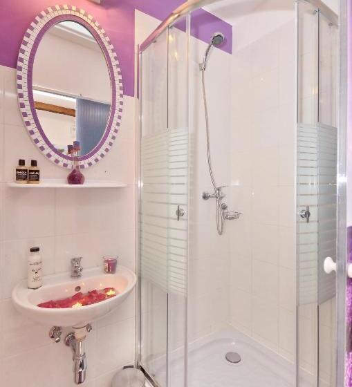 Fotos del hotel Rooms Vila Vilini Dvori:  9