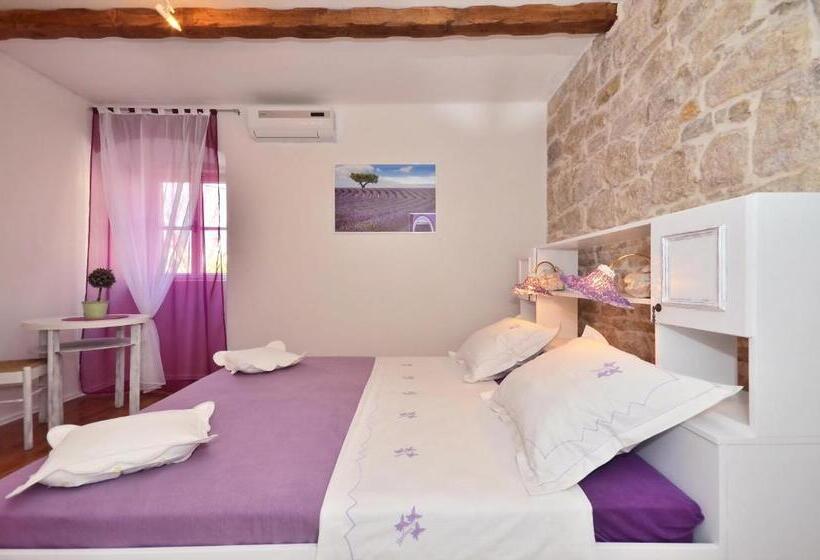 Fotos del hotel Rooms Vila Vilini Dvori:  15