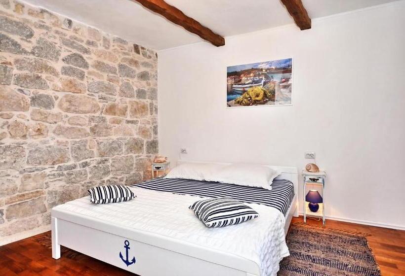 Fotos del hotel Rooms Vila Vilini Dvori:  19