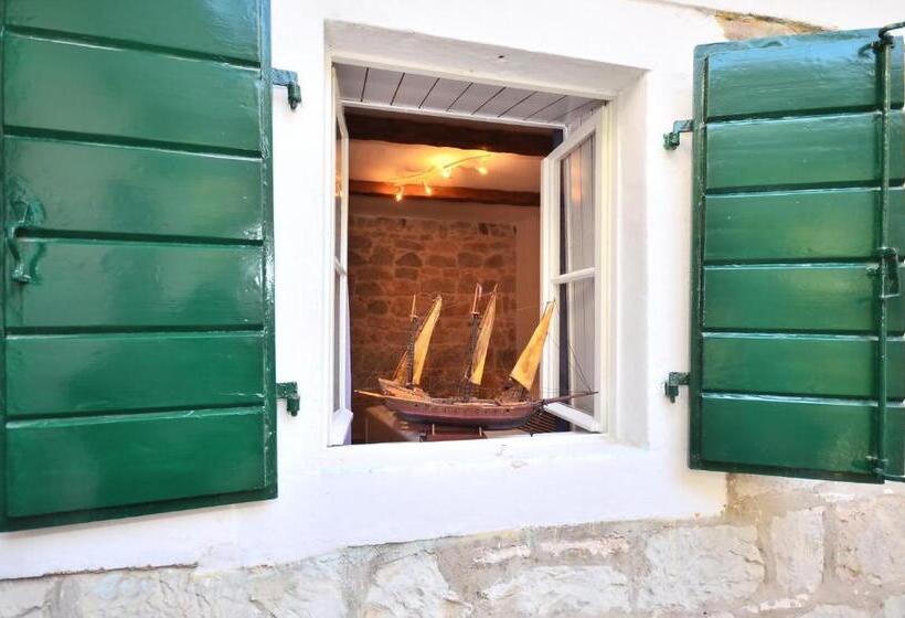 Fotos del hotel Rooms Vila Vilini Dvori:  2