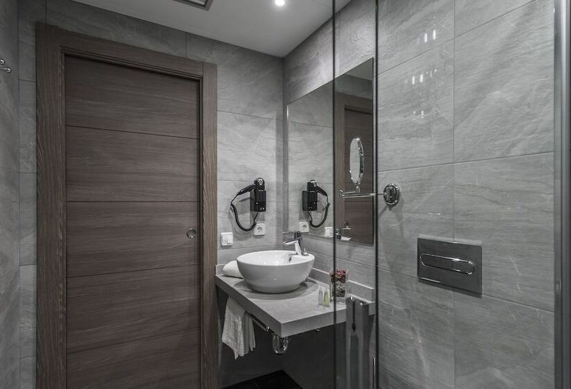 Fotos del hotel Suite Home Sardinero:  18