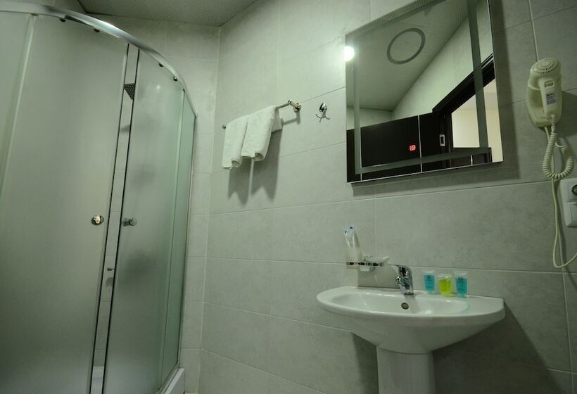 Fotos del hotel City:  11