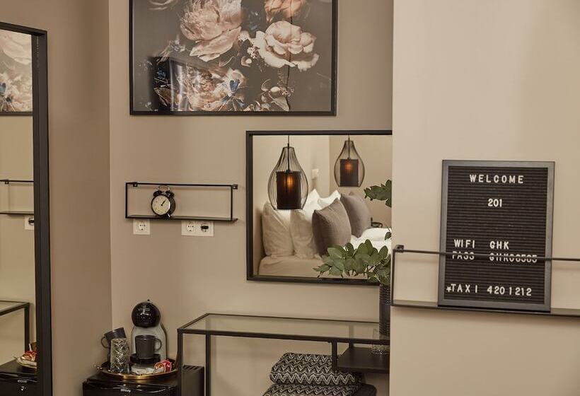 Fotos del hotel Keflavik Micro Suites:  24