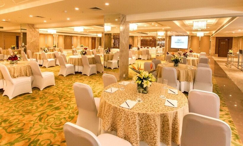 Fotos del hotel The Muse Sarovar Portico Kapashera:  19