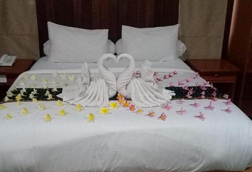 Fotos del hotel Exotic Komodo:  23