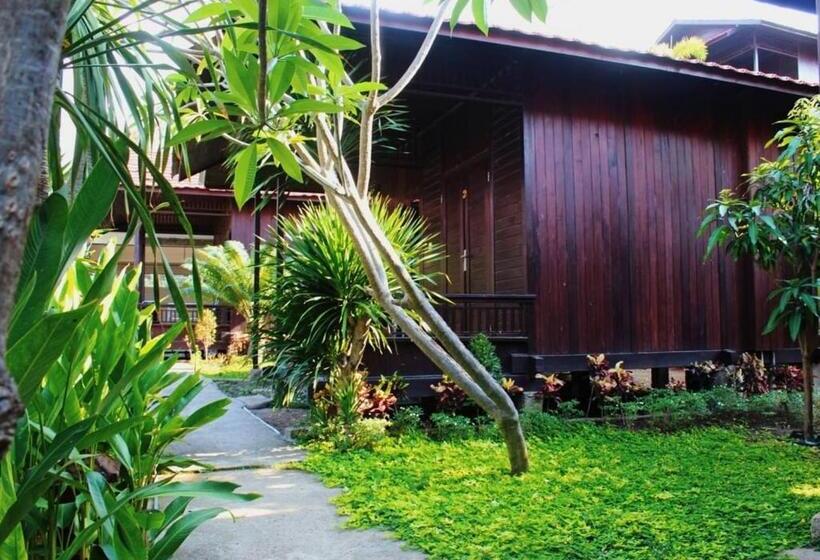 Fotos del hotel Exotic Komodo:  11