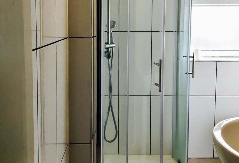 Fotos del hotel Birmingham Guest House 2:  16