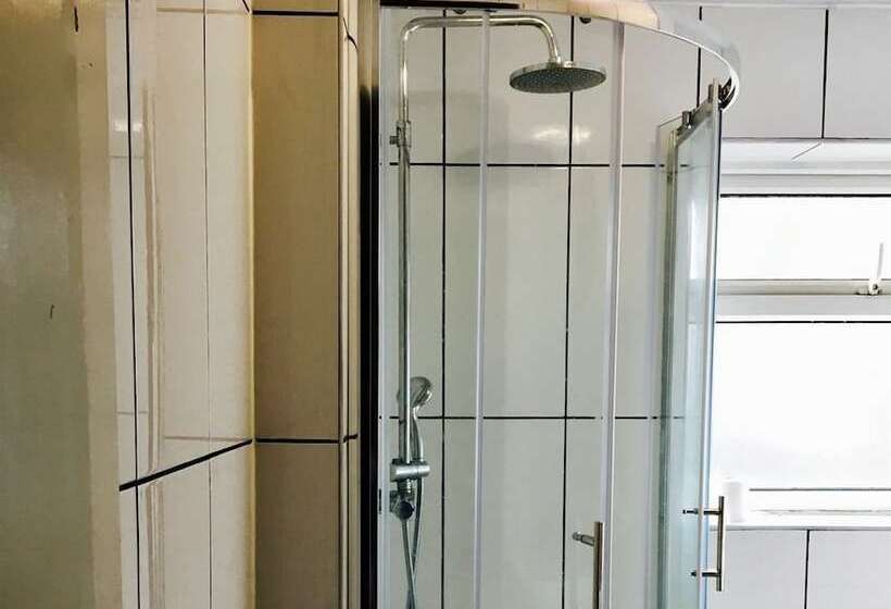 Fotos del hotel Birmingham Guest House 2:  20