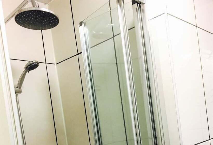 Fotos del hotel Birmingham Guest House 2:  24