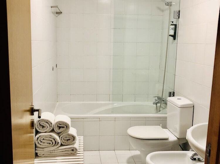 Fotos del hotel Your Opo Clérigos Apartments:  14