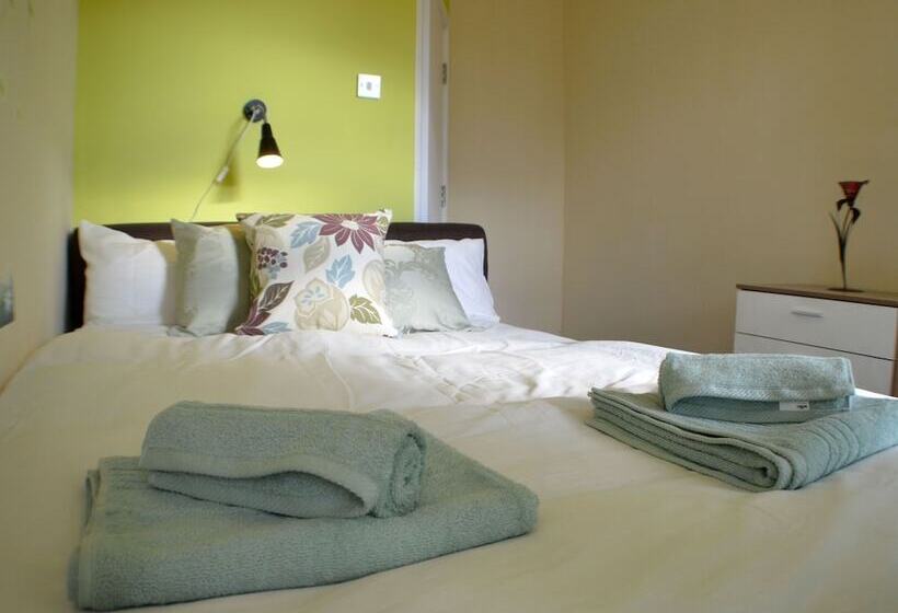 Fotos del hotel Birchfields Guest House:  22