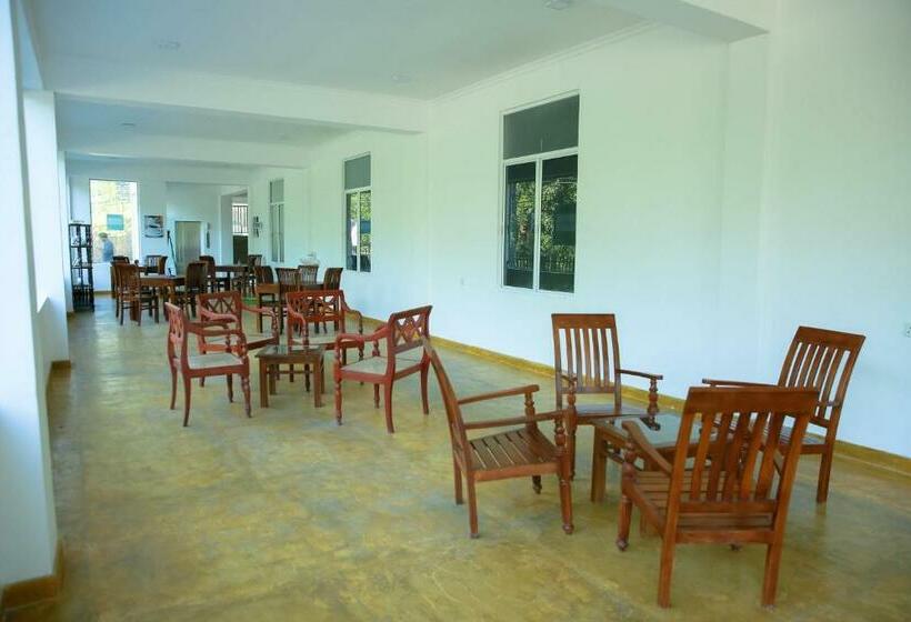 Fotos del hotel Glenloch Tea Factory:  2