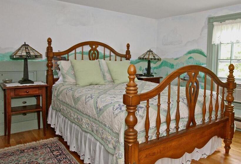 Maguire House Bed And Breakfast