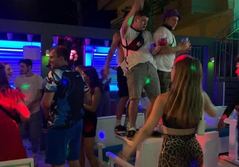 Fotos del hotel Sterling:  13