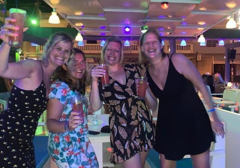 Fotos del hotel Sterling:  24