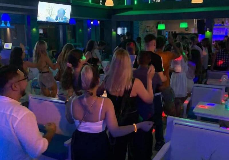 Fotos del hotel Sterling:  23