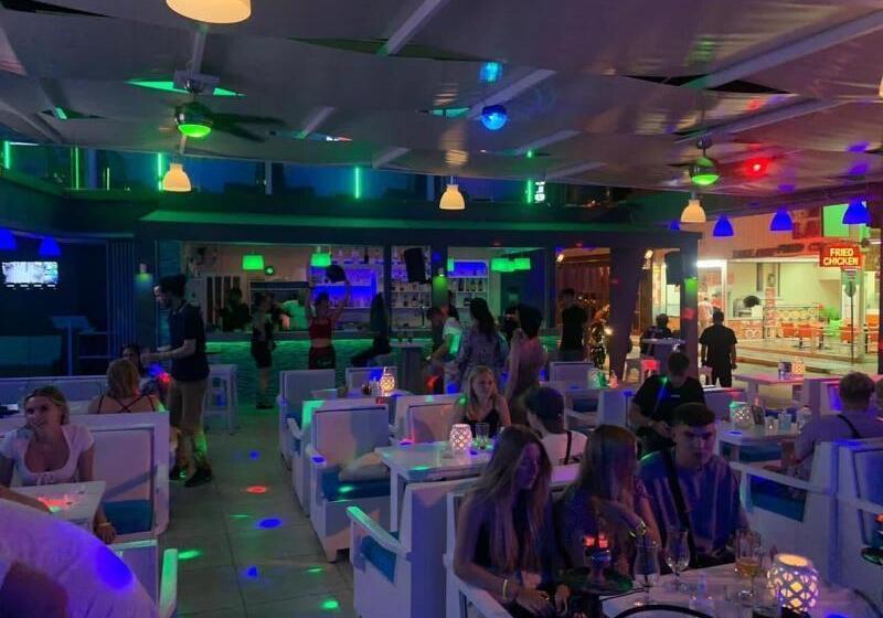 Fotos del hotel Sterling:  17