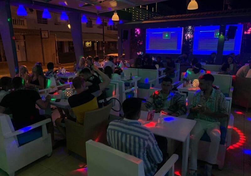 Fotos del hotel Sterling:  25