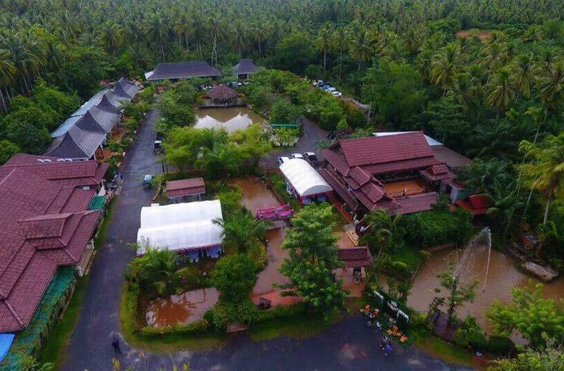 Fotos del hotel Ruean Thai Nai Bang By Pansak Resort:  10