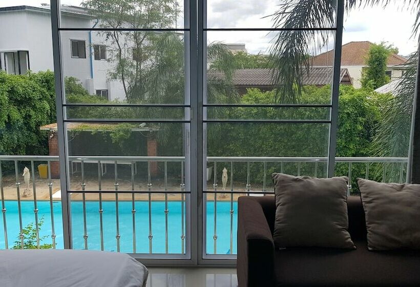 Fotos del hotel The O2:  20