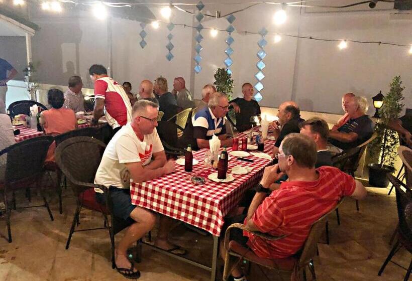 Fotos del hotel Zip Lounge & Apartments:  21