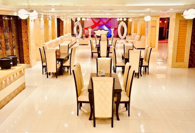 Fotos del hotel S. K Crown Park Naraina:  21