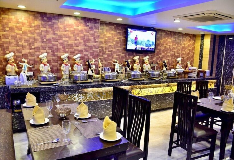 Fotos del hotel S. K Crown Park Naraina:  2