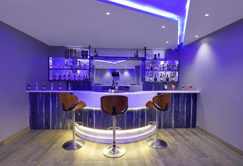 Fotos del hotel The Rising:  18