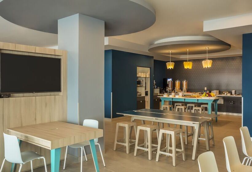 Fotos del hotel One Monterrey Tecnologico:  3