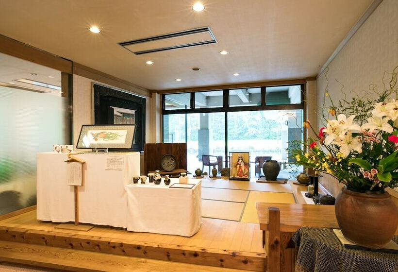 Nikko Toshogu Koyoen