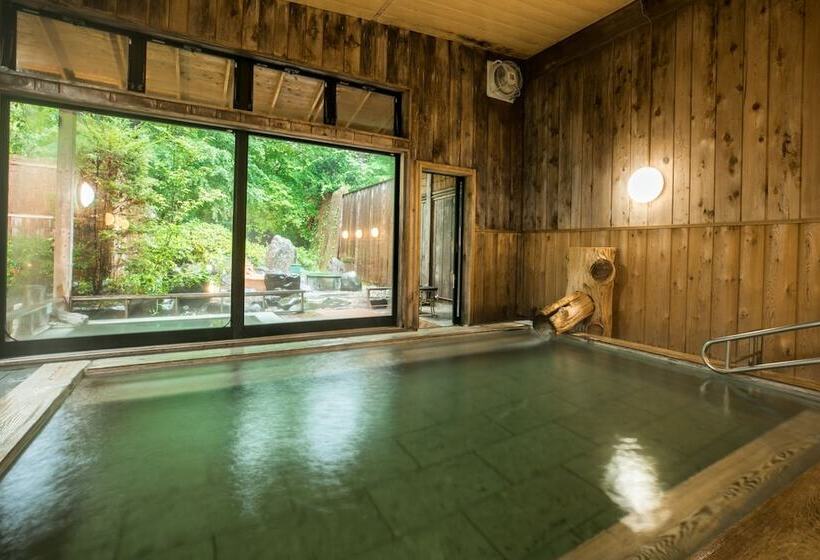 Fotos del hotel Nikko Toshogu Koyoen:  3