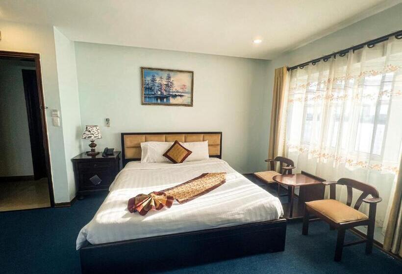 Fotos del hotel Legacy:  6