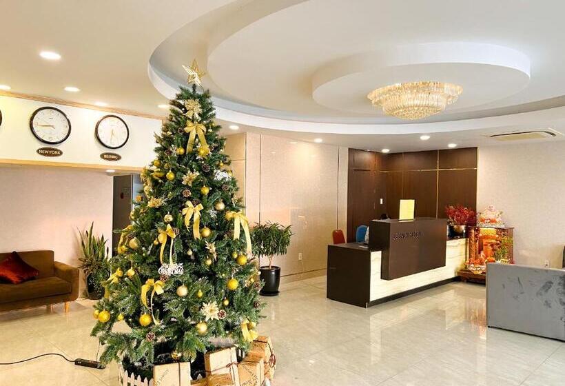 Fotos del hotel Legacy:  11