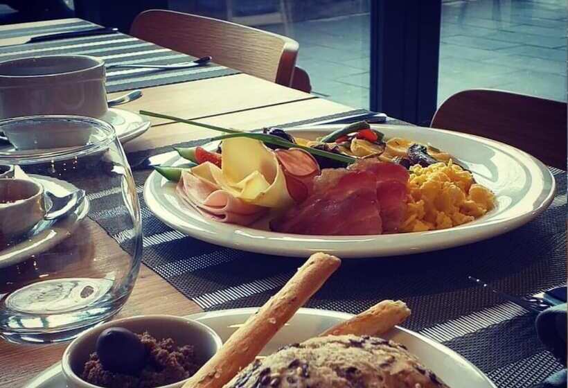 Fotos del hotel Athina Suites:  2