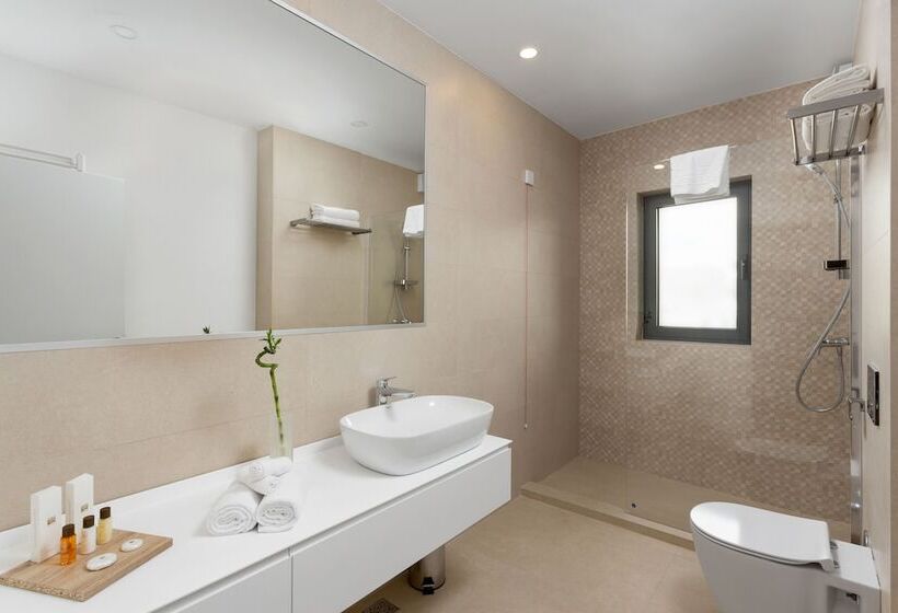 Fotos del hotel Athina Suites:  6