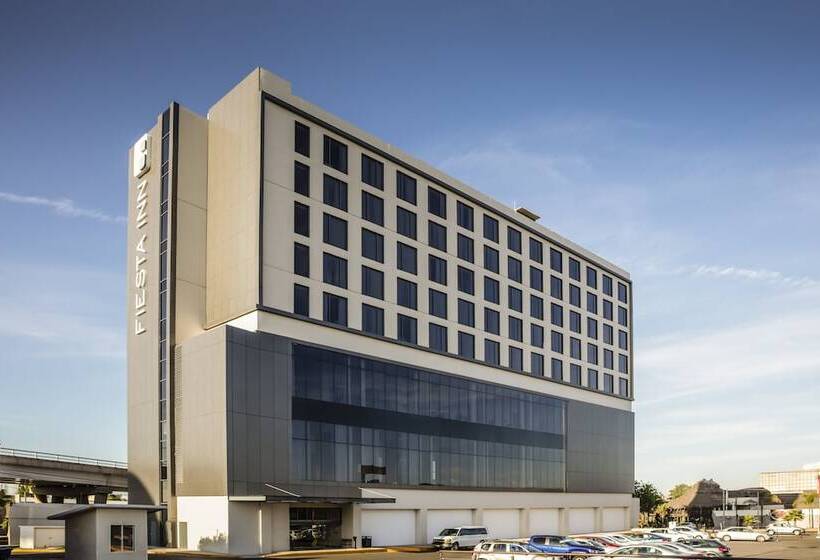 Fotos del hotel Fiesta Inn Aguascalientes Patio:  13