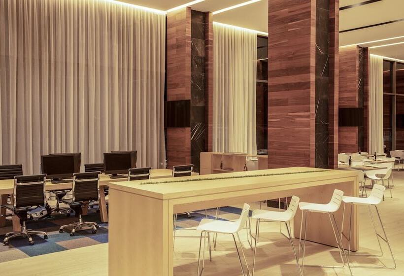 Fotos del hotel Fiesta Inn Aguascalientes Patio:  4