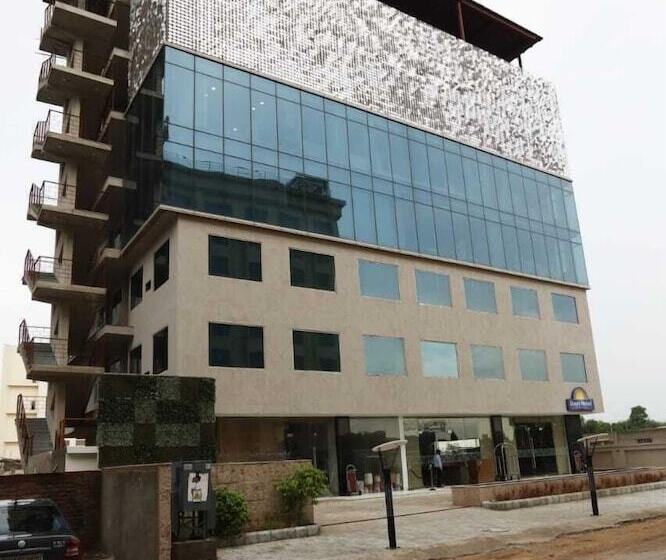 Days Hotel By Wyndham Jaipur Tonk Road