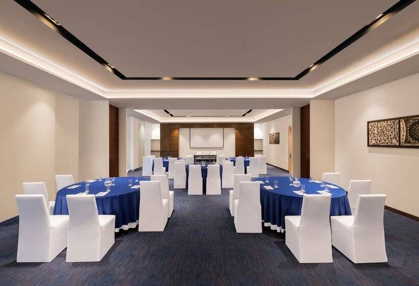 Fotos del hotel Fairfield By Marriott Sriperumbudur:  5