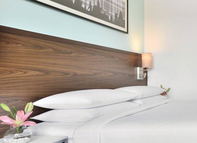 Fotos del hotel Fairfield By Marriott Sriperumbudur:  8