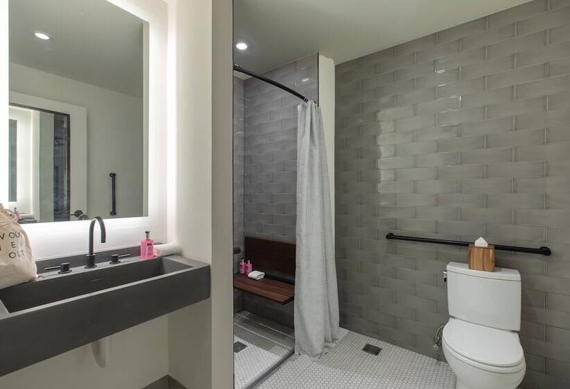 Fotos del hotel Moxy Nyc Downtown:  3